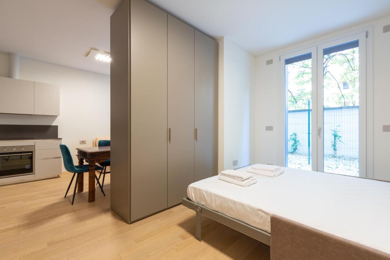 Апартаменты Cozy Flat With Parking Милан Экстерьер фото