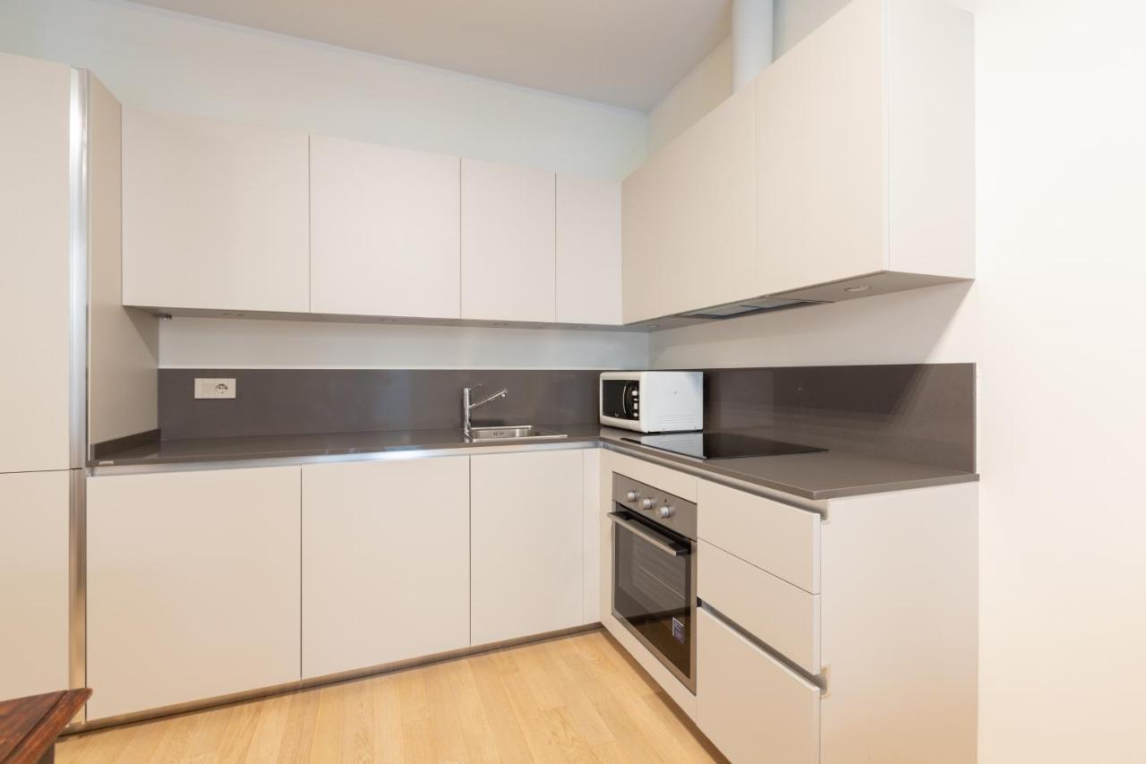 Апартаменты Cozy Flat With Parking Милан Экстерьер фото