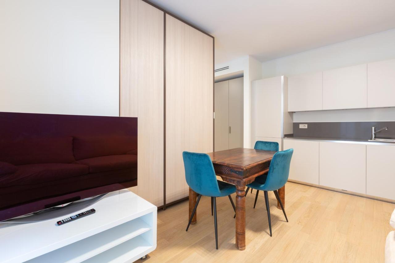 Апартаменты Cozy Flat With Parking Милан Экстерьер фото